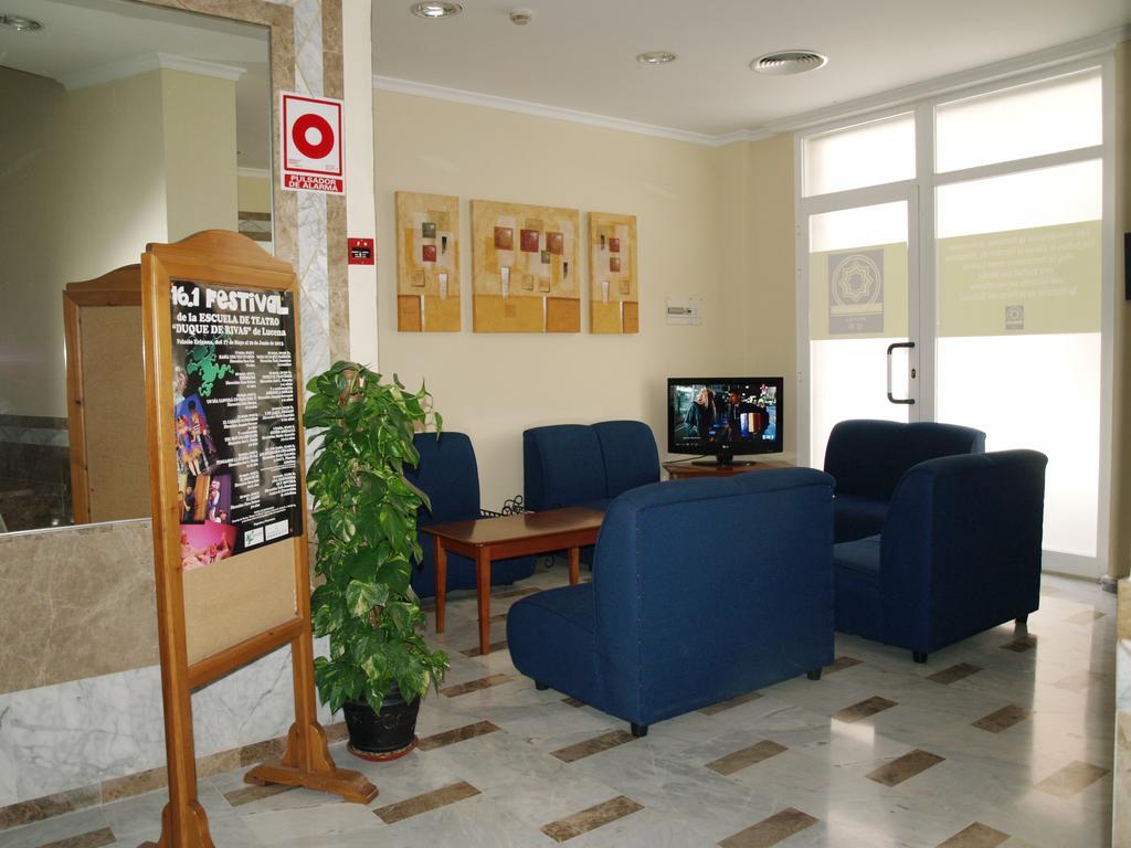 Hotel Al-Yussana Лусена Екстериор снимка