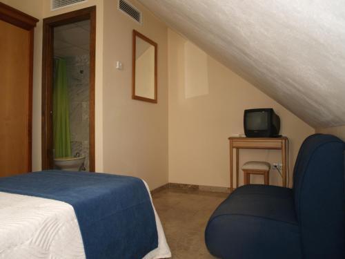 Hotel Al-Yussana Лусена Екстериор снимка